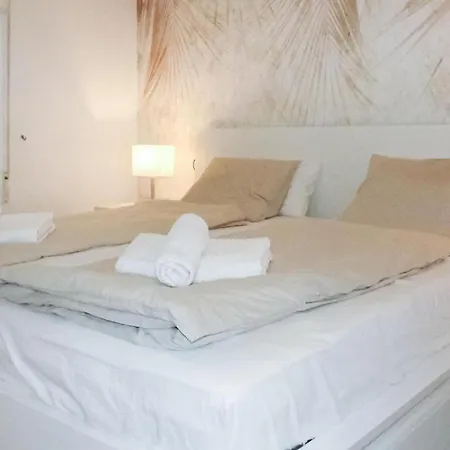 Awesome In El Rafol Dalmunia Holiday home