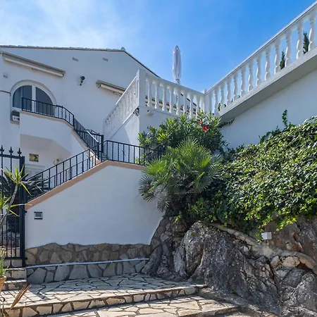Holiday home Awesome In El Rafol Dalmunia